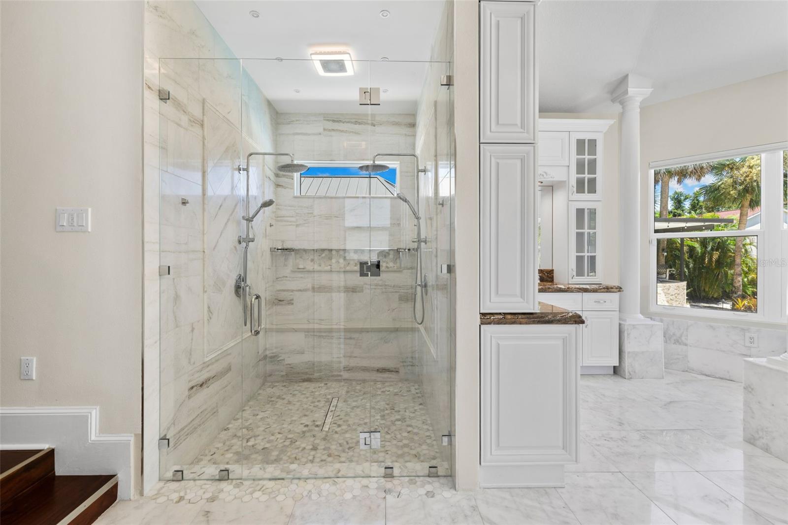 3025 OAKMONT Dr CLEARWATER, FL 33761