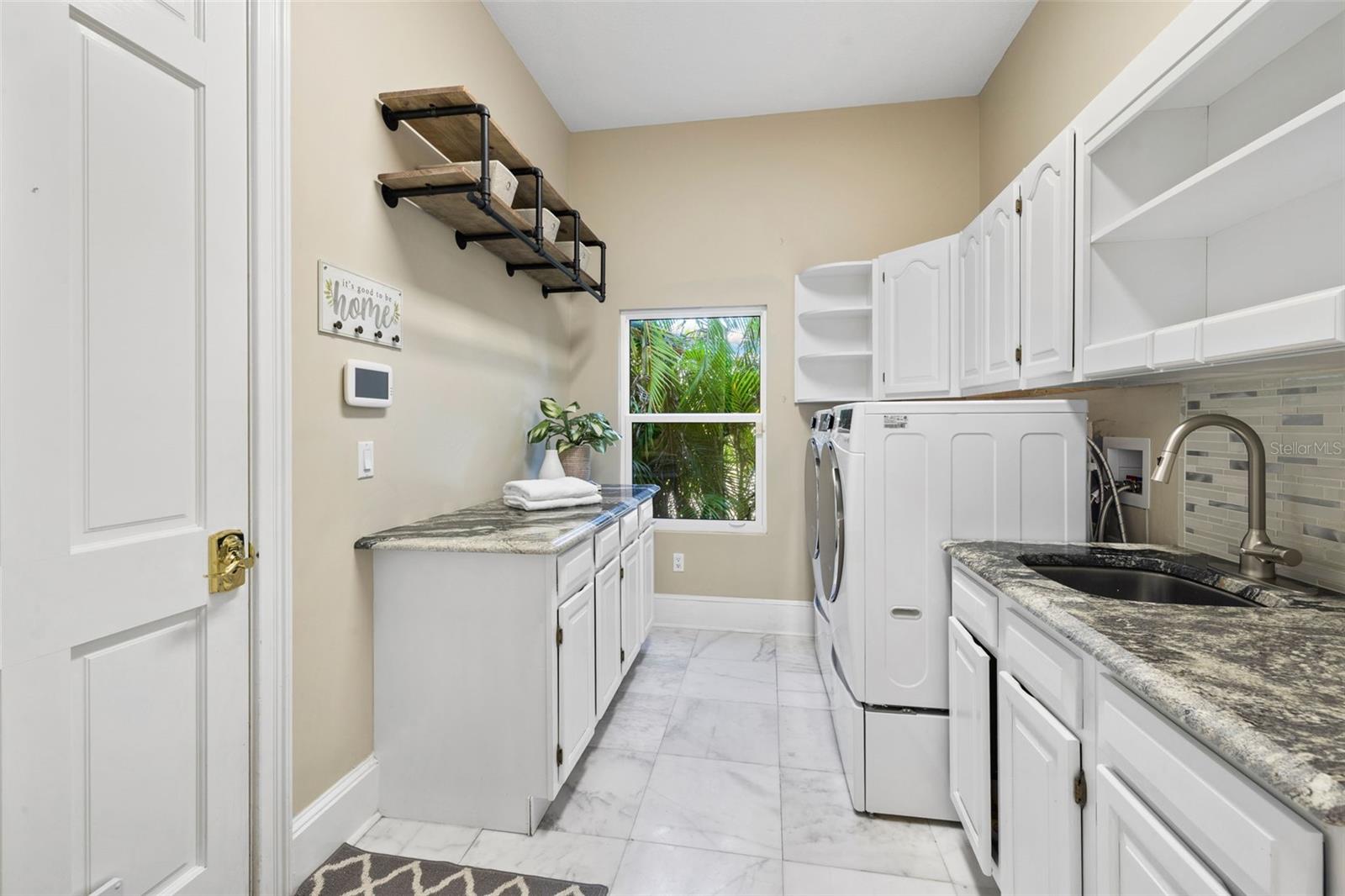 3025 OAKMONT Dr CLEARWATER, FL 33761