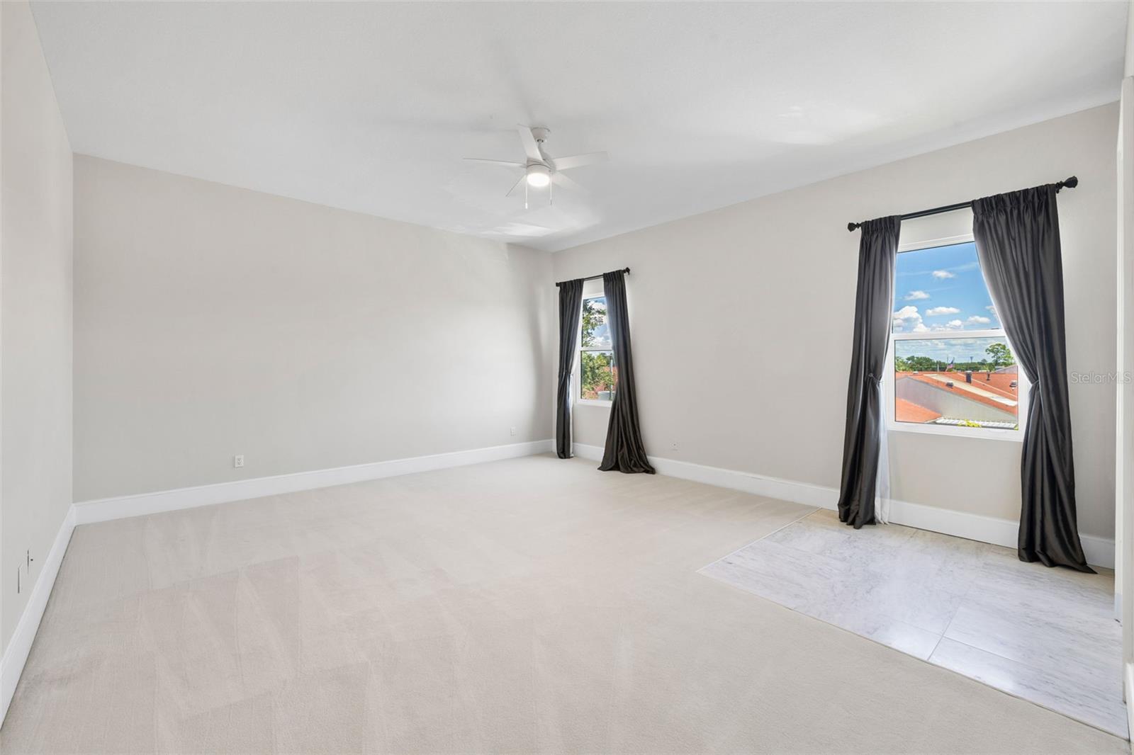 3025 OAKMONT Dr CLEARWATER, FL 33761