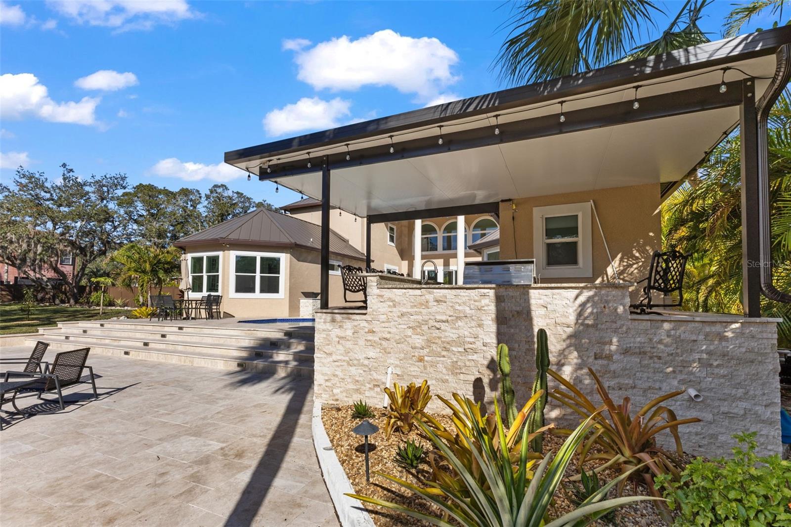 3025 OAKMONT Dr CLEARWATER, FL 33761