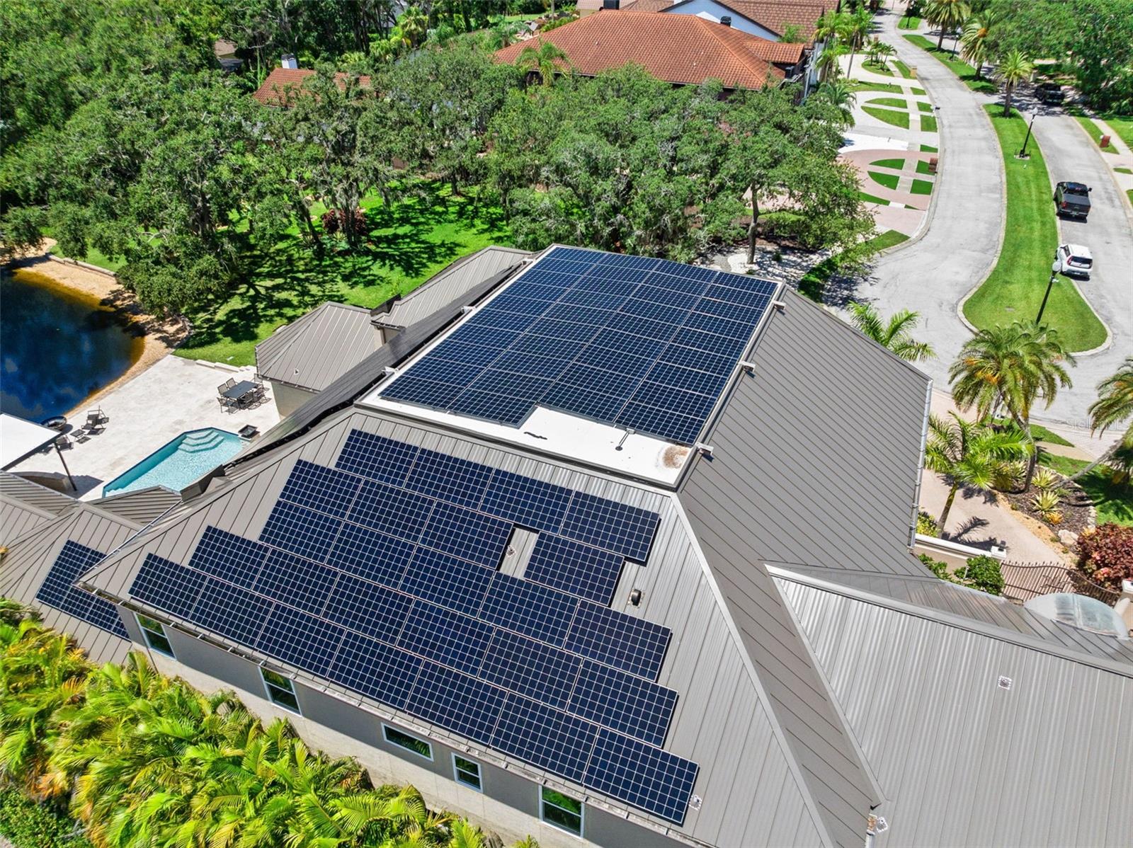 3025 OAKMONT Dr CLEARWATER, FL 33761