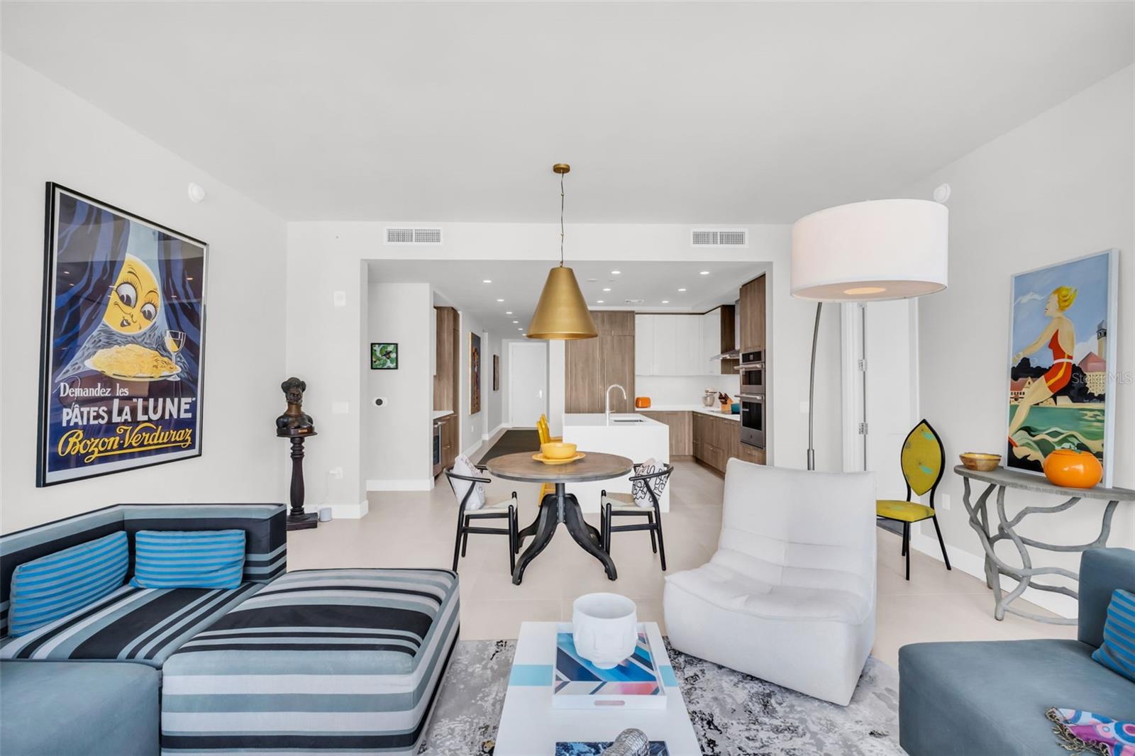 301 1ST St #1404 ST PETERSBURG, FL 33701