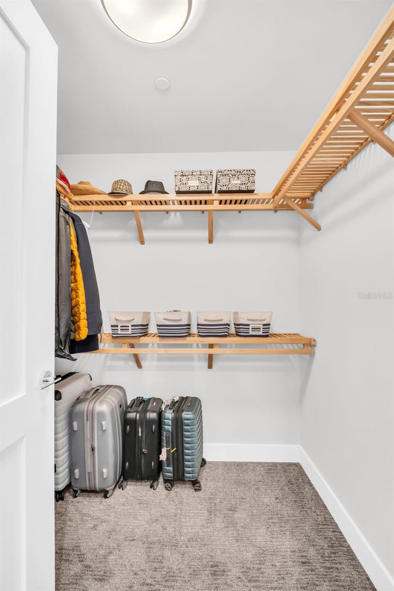 301 1ST St #1404 ST PETERSBURG, FL 33701