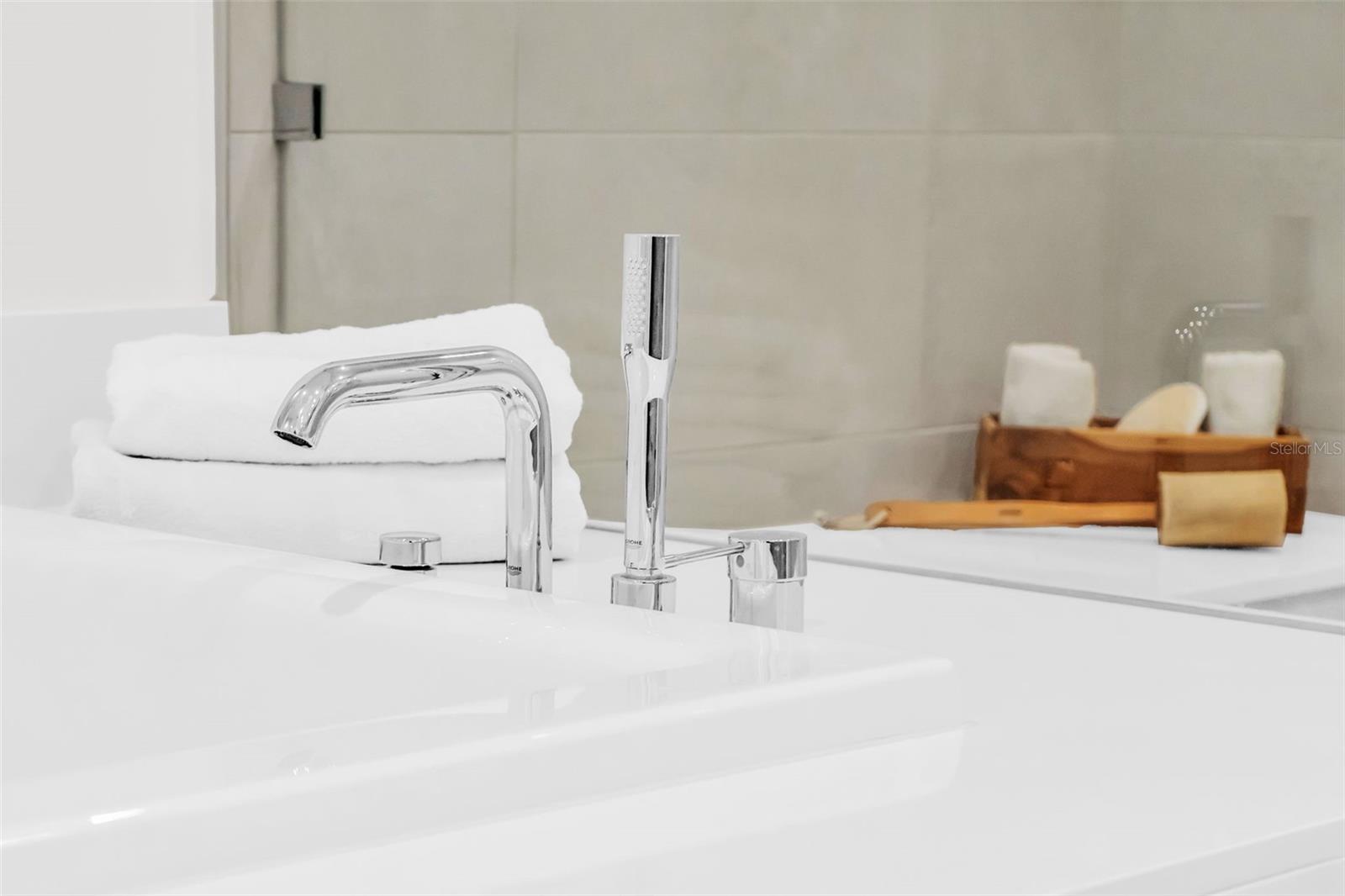 301 1ST St #1404 ST PETERSBURG, FL 33701