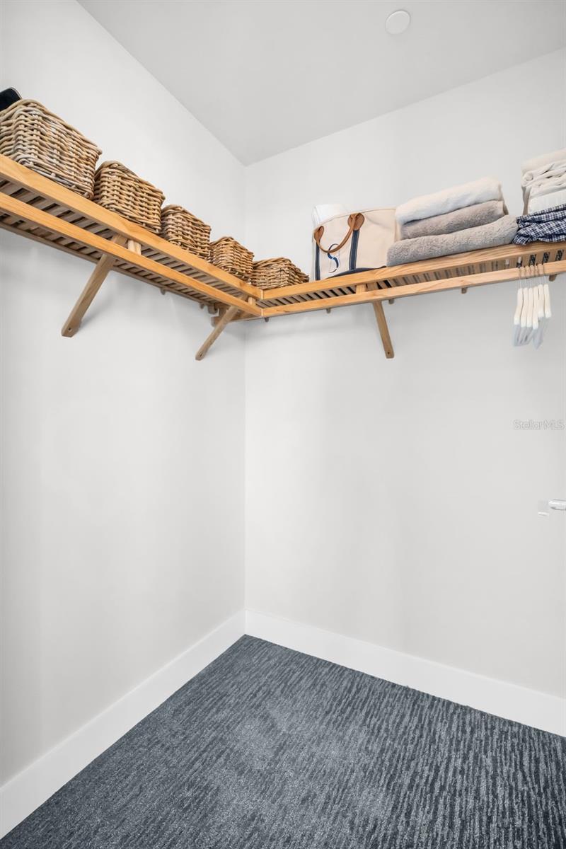 301 1ST St #1404 ST PETERSBURG, FL 33701