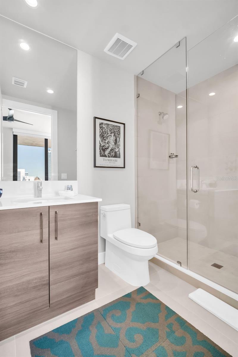 301 1ST St #1404 ST PETERSBURG, FL 33701